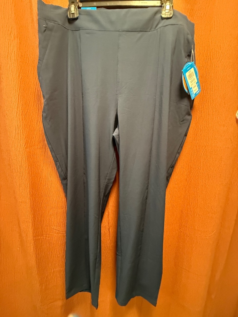 BNWT - Women's size XL Columbia brand navy ankle length SPF50 pull on pants